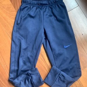 Nike therma-fit joggers